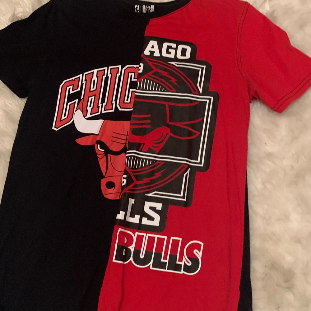 Men’s Chicago bulls shirt